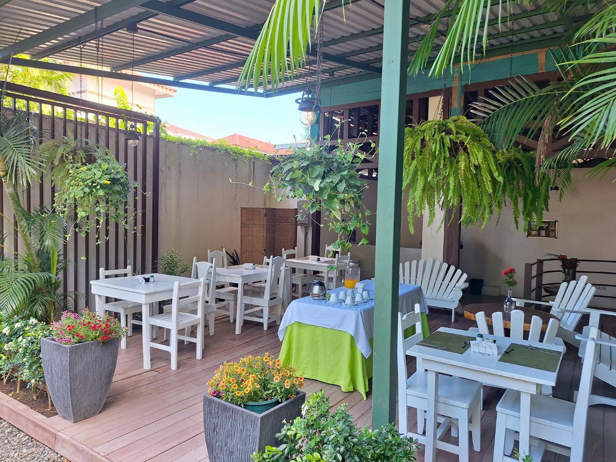 Infiniti Hotel Puerto Viejo de Talamanca Экстерьер фото