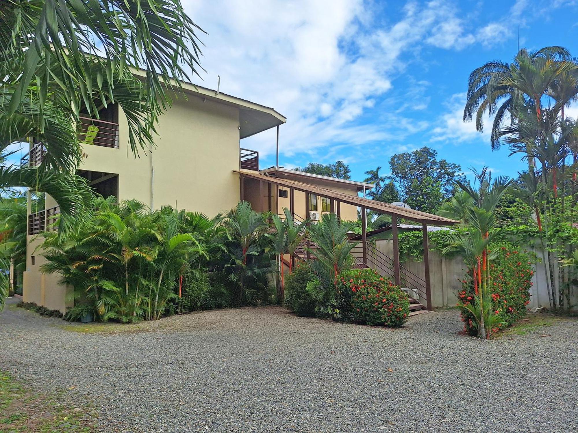 Infiniti Hotel Puerto Viejo de Talamanca Экстерьер фото