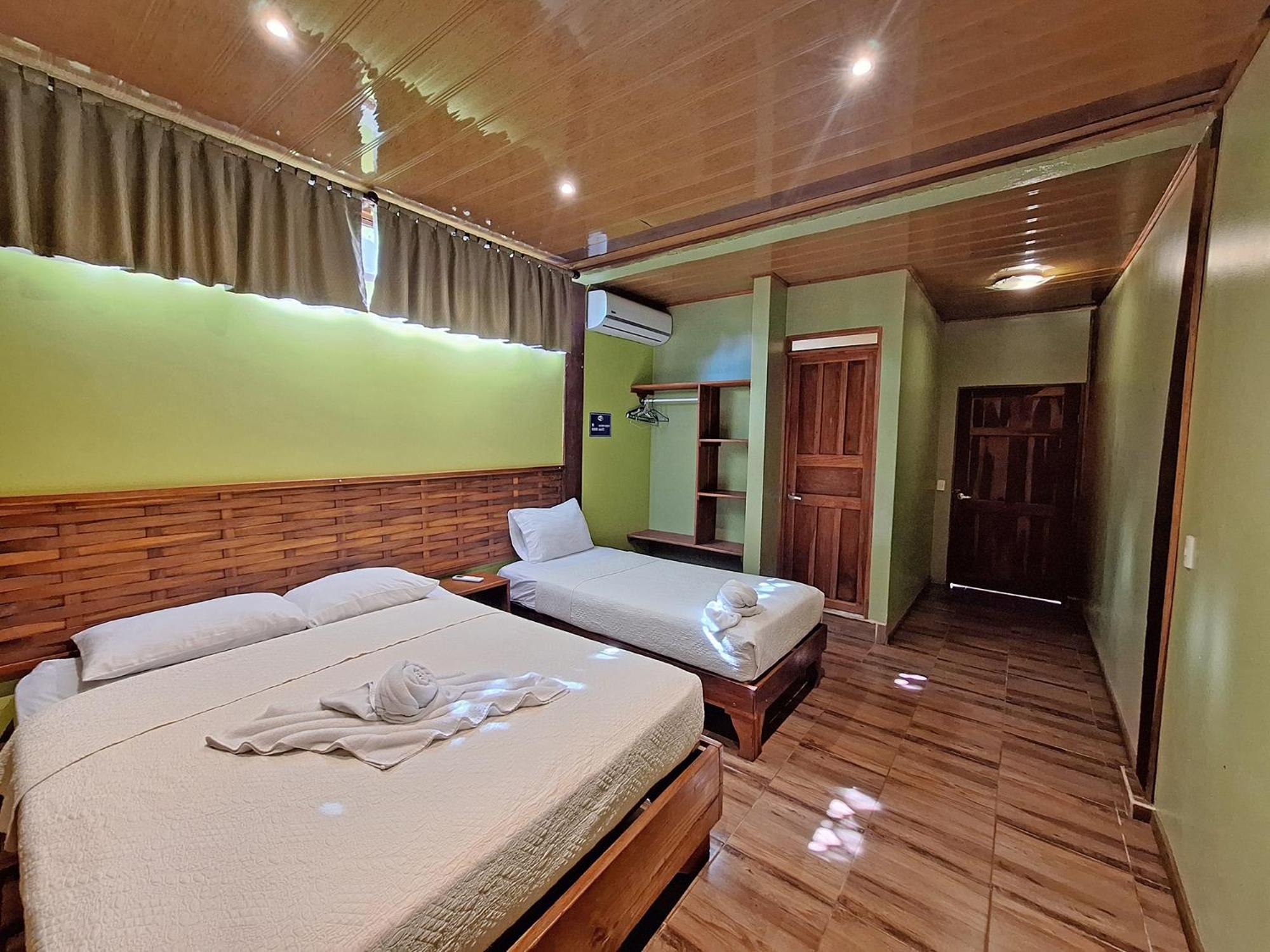 Infiniti Hotel Puerto Viejo de Talamanca Экстерьер фото