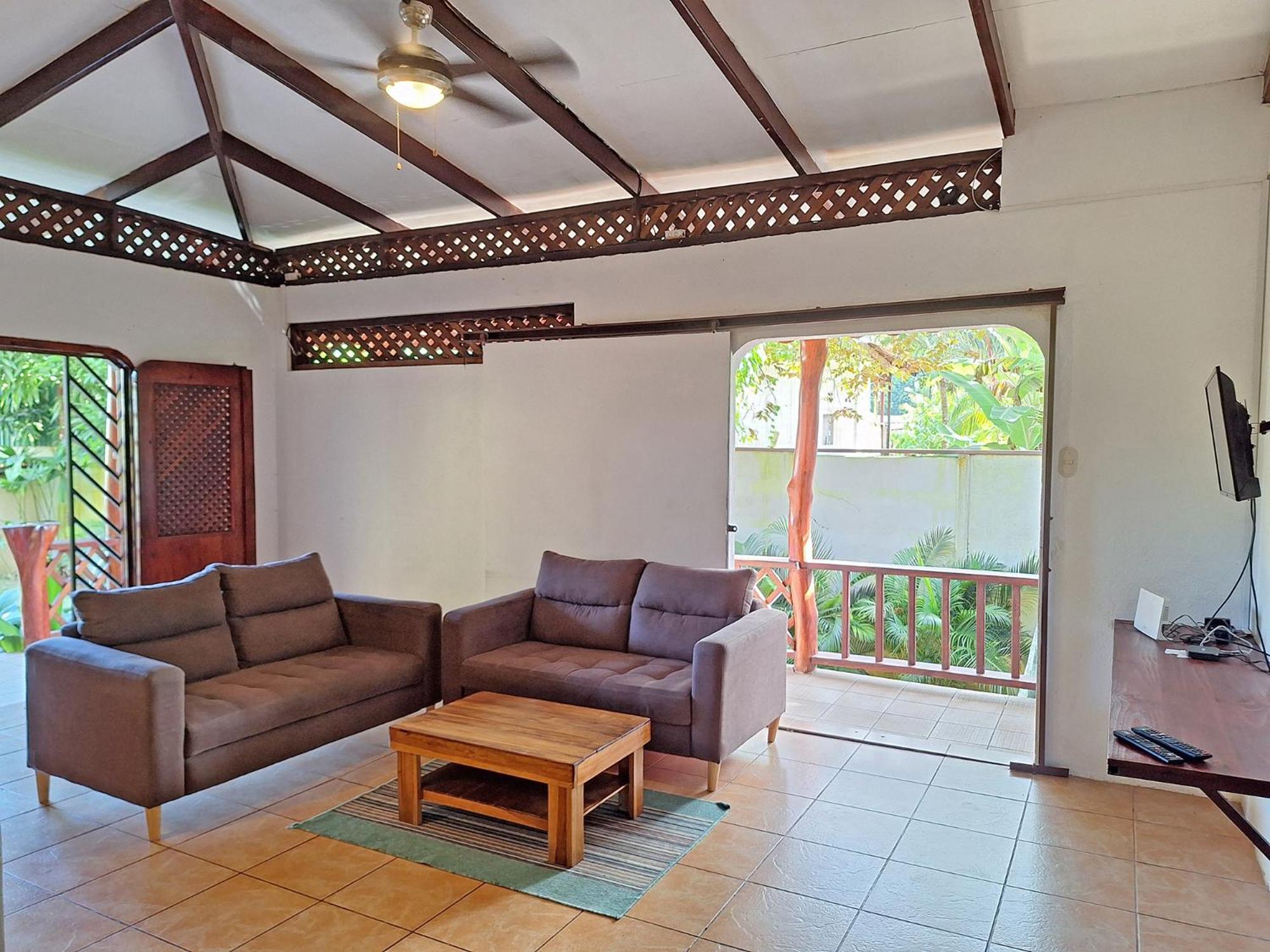 Infiniti Hotel Puerto Viejo de Talamanca Экстерьер фото