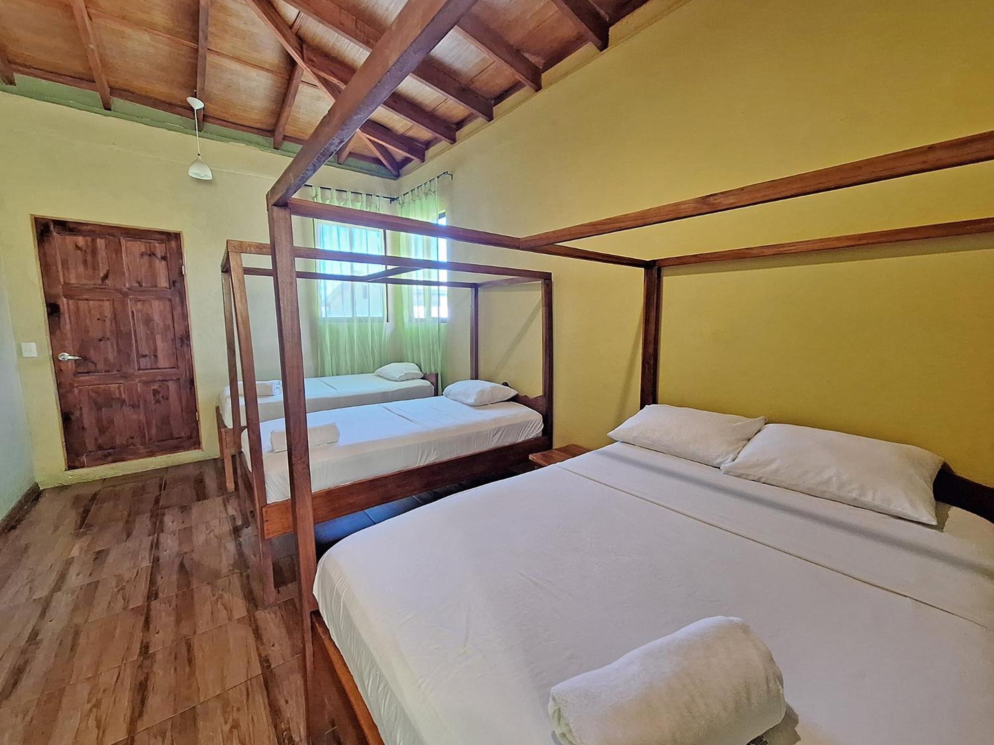 Infiniti Hotel Puerto Viejo de Talamanca Экстерьер фото